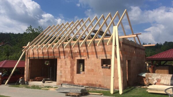 Tesař (od 45 000 Kč)